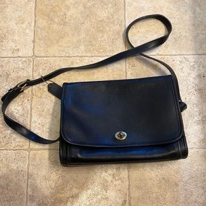 Vintage Coach Crossbody bag
